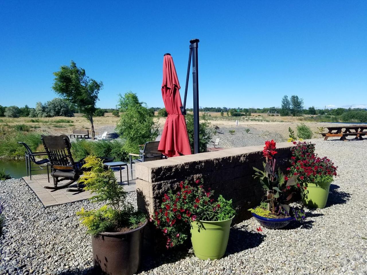 Zillah Lakes Inn Exteriér fotografie
