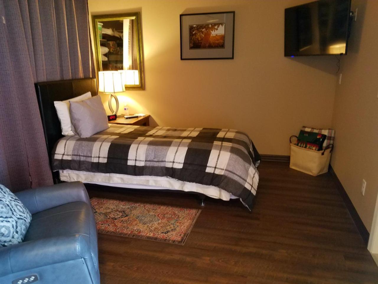 Zillah Lakes Inn Exteriér fotografie